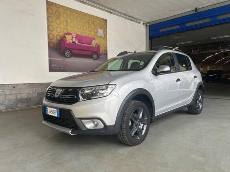 Dacia Sandero usata a Vercelli (2)