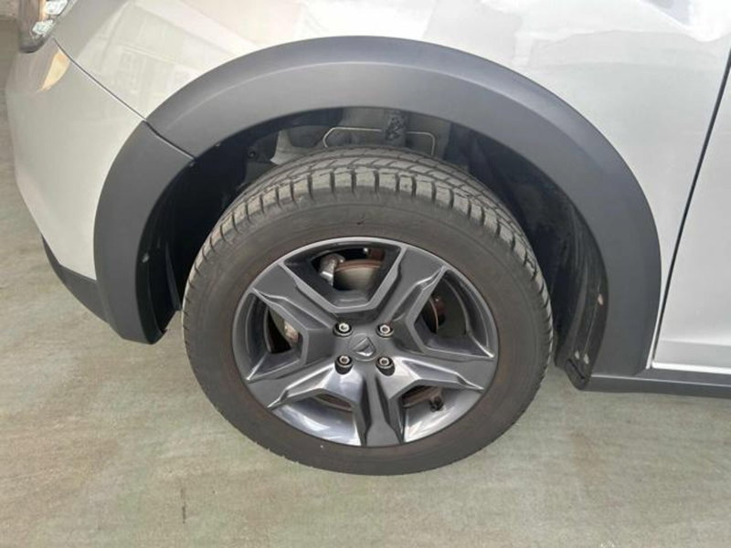 Dacia Sandero usata a Vercelli (4)