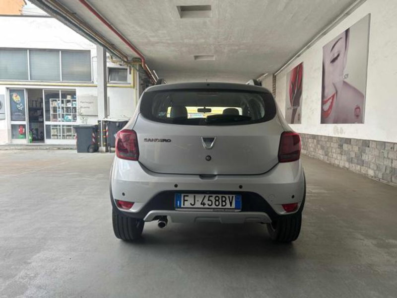Dacia Sandero usata a Vercelli (7)