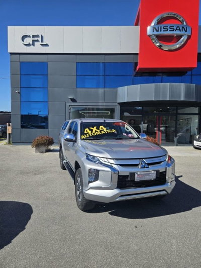 Mitsubishi L200 2.3 D Club Cab 4x4 Super Select Intense del 2020 usata a Lucca