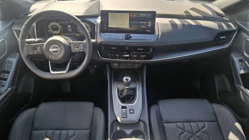 Nissan Qashqai nuova a Lucca (15)