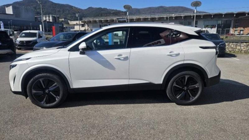 Nissan Qashqai nuova a Lucca (7)