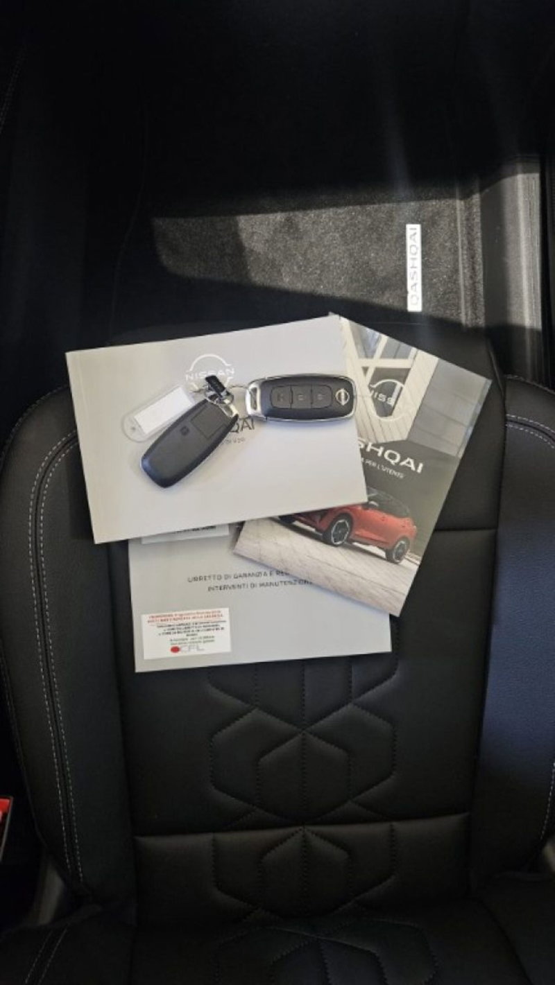 Nissan Qashqai nuova a Lucca (8)
