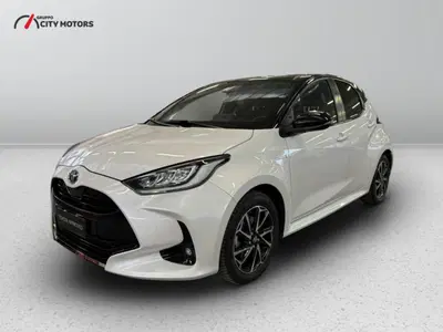 Toyota Yaris Cross 1.5h GR Sport Black Sky fwd 116cv e-cvt del 2023 usata a Monza