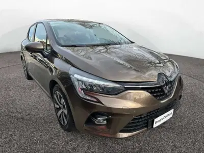 Renault Clio Full Hybrid E-Tech 140 CV 5 porte Zen del 2021 usata a Empoli