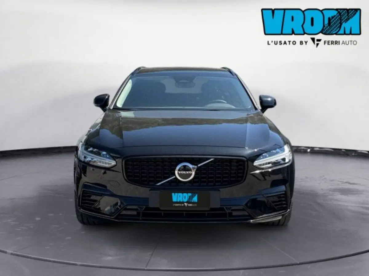 Volvo V90 nuova a Udine (3)