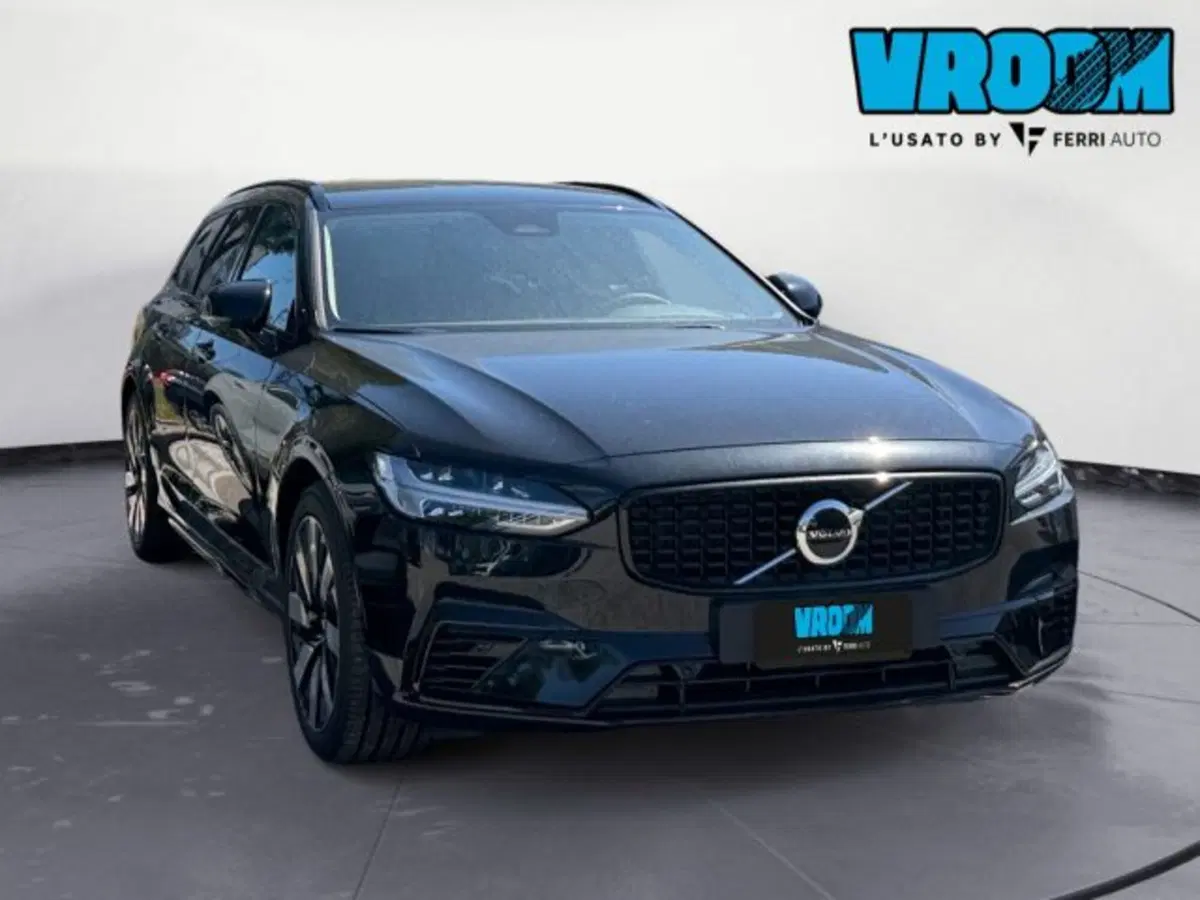Volvo V90 nuova a Udine (4)