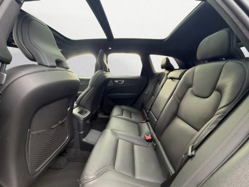 Volvo XC60 usata a Udine (7)