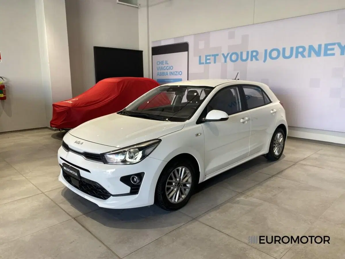 Kia Rio usata a Bari