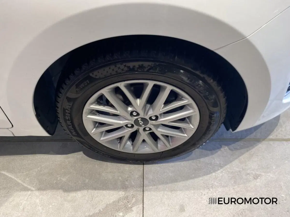 Kia Rio usata a Bari (5)