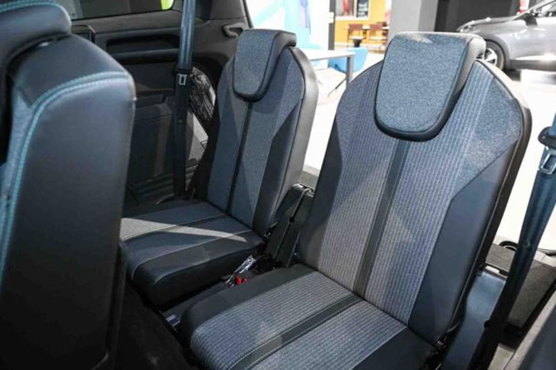 Peugeot 5008 usata a Torino (15)