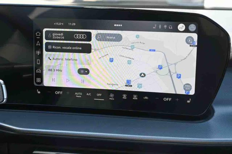 Audi Q3 Sportback nuova a Torino (14)