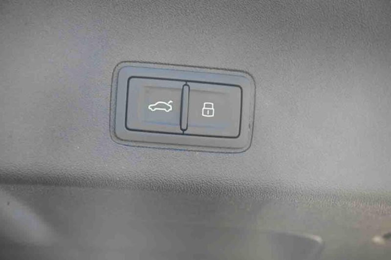 Audi Q3 Sportback nuova a Torino (17)