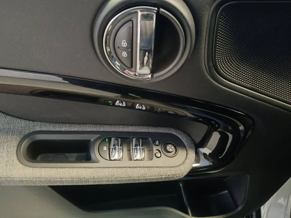 MINI Mini Countryman usata a Ascoli Piceno (16)