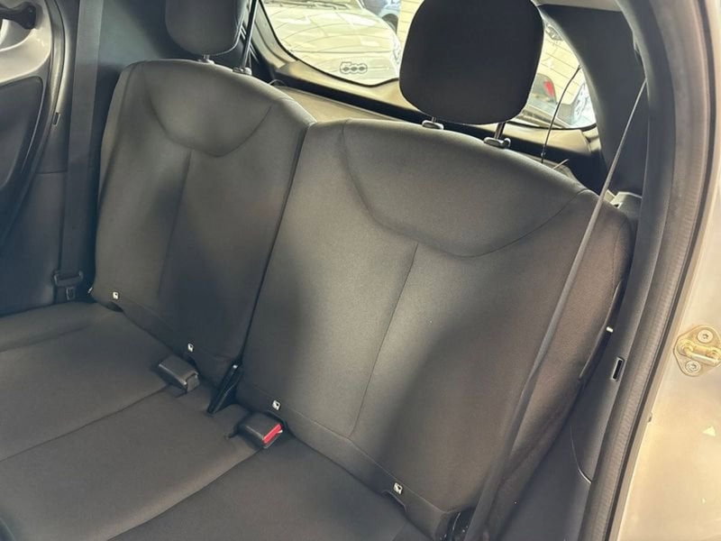 Toyota Aygo X usata a Prato (15)