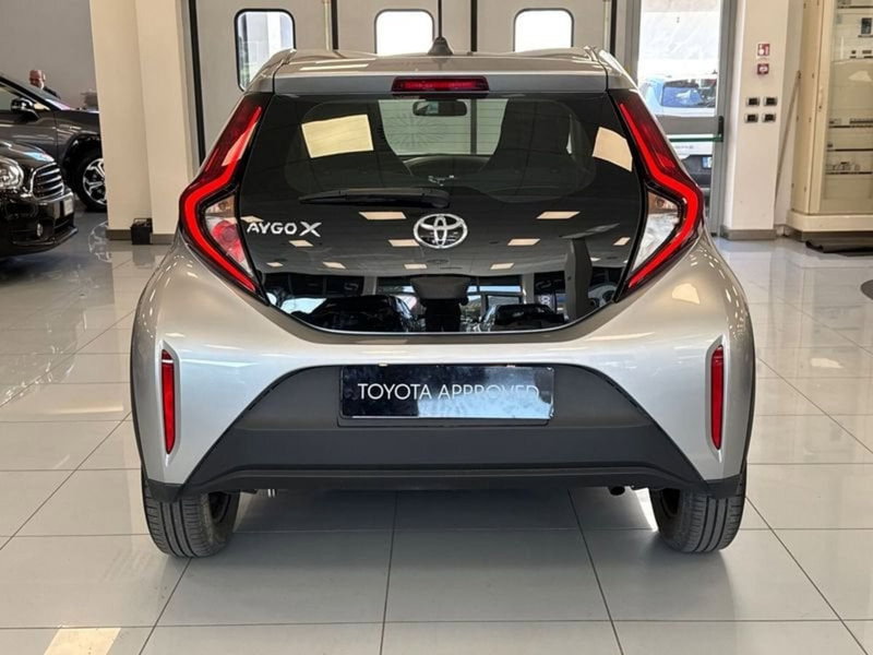 Toyota Aygo X usata a Prato (7)