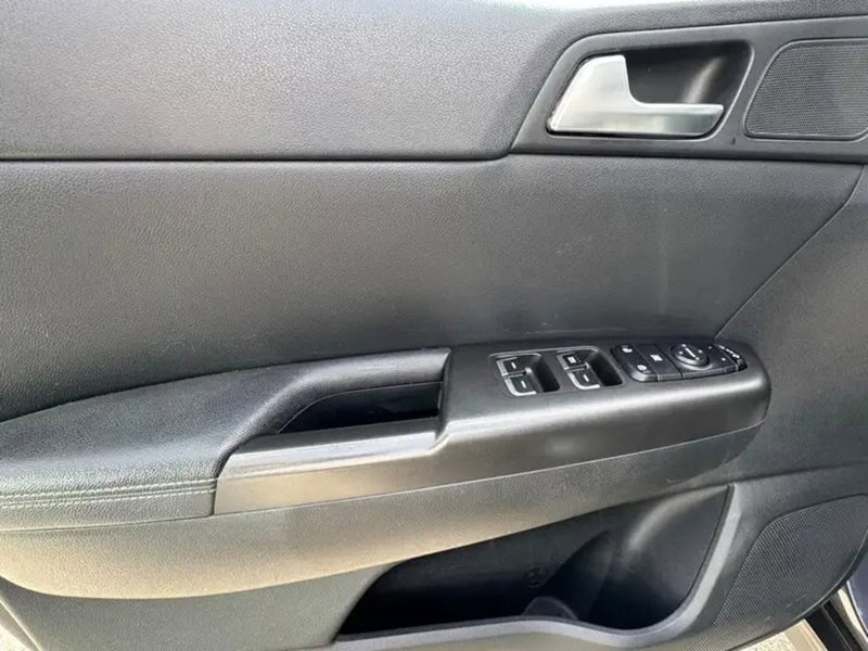 Kia Sportage usata a Cosenza (13)