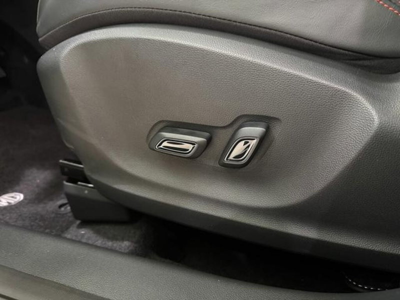 Mg ZS usata a Varese (13)