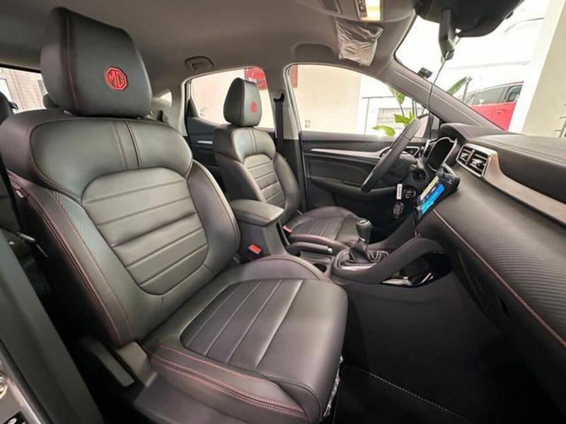 Mg ZS usata a Varese (3)