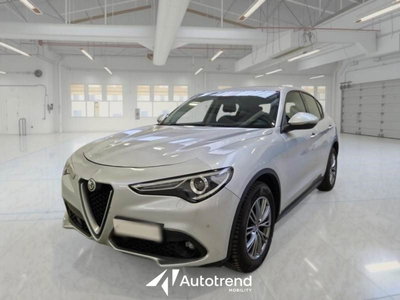 Alfa Romeo Stelvio Stelvio 2.2 Turbodiesel 160 CV AT8 RWD Super Business del 2020 usata a Bari