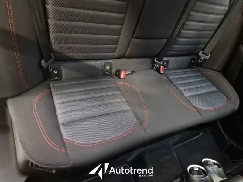 Alfa Romeo Stelvio usata a Bari (10)