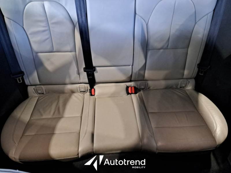 Volvo XC40 usata a Bari (10)