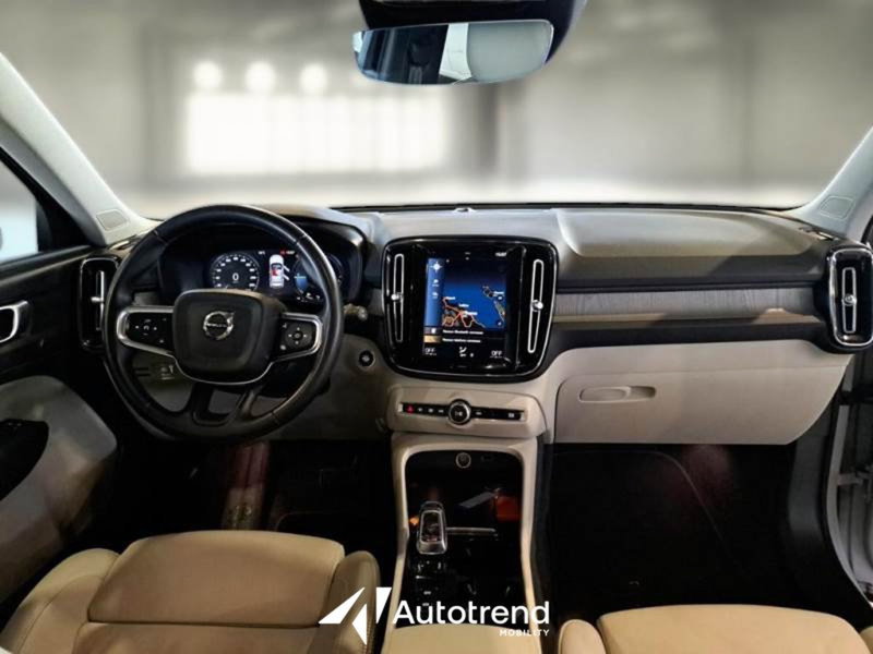Volvo XC40 usata a Bari (8)