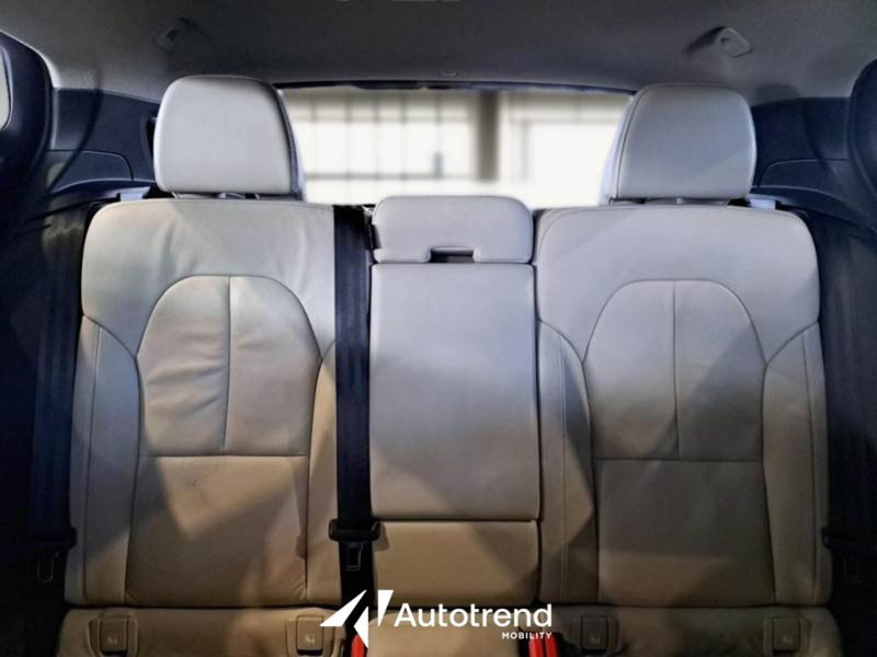 Volvo XC40 usata a Bari (9)