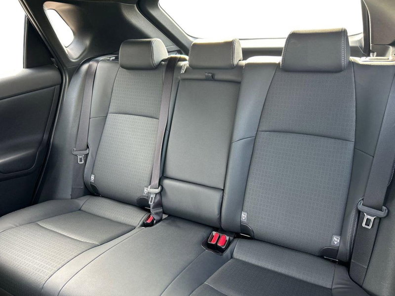 Toyota bZ4X usata a Piacenza (13)