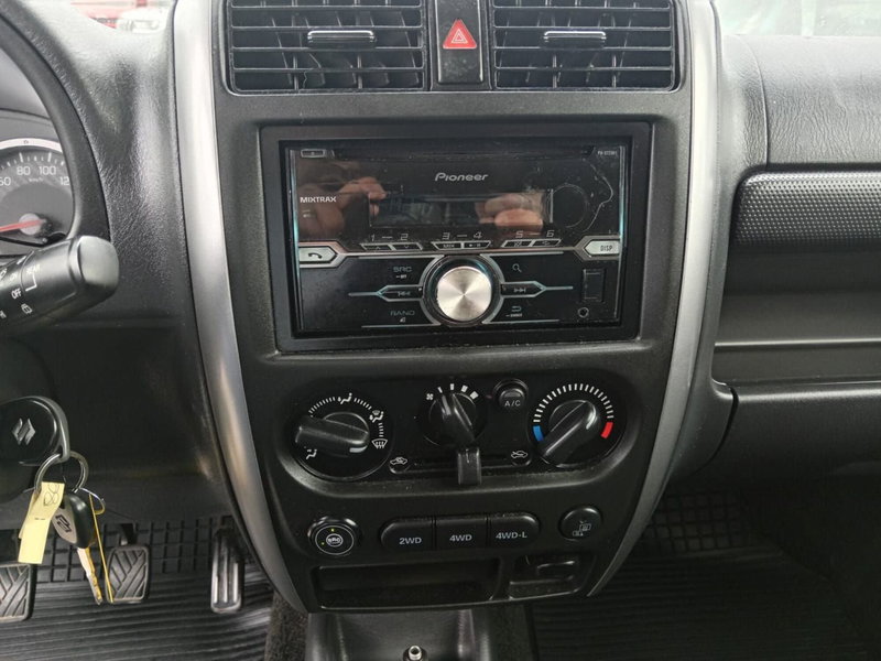 Suzuki Jimny usata a Alessandria (16)