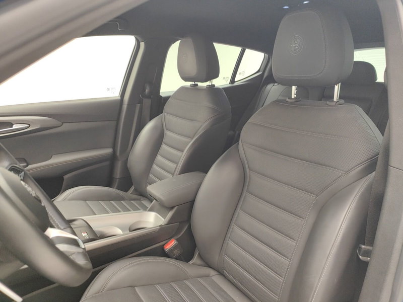 Alfa Romeo Tonale usata a Como (12)