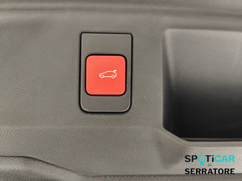 Peugeot 5008 usata a Como (17)