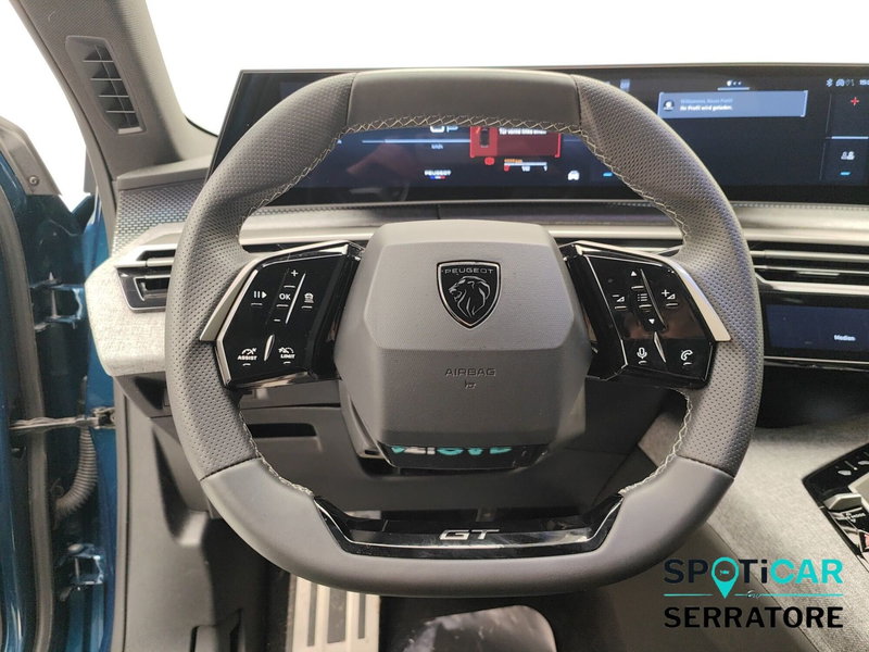 Peugeot 5008 usata a Como (18)