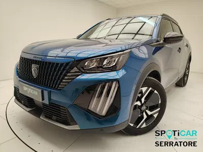 Peugeot 2008 1.2 puretech Allure s&amp;s 100cv del 2025 usata a Erba