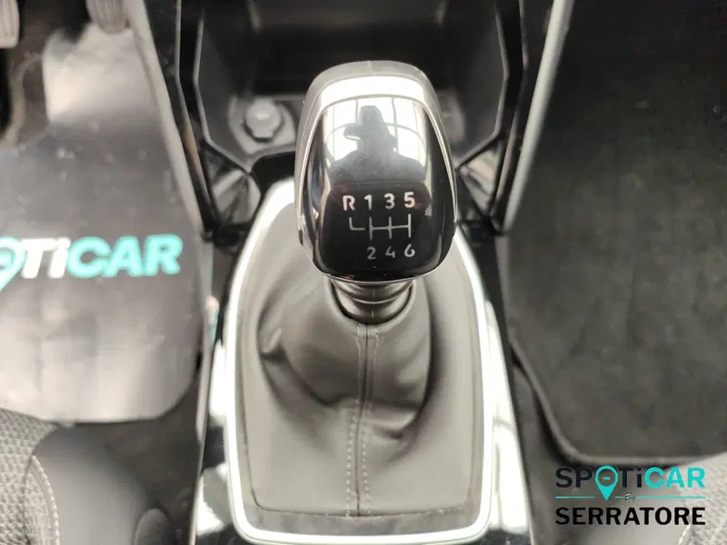 Peugeot 2008 usata a Como (18)