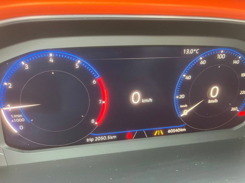 Volkswagen T-Roc usata a Lecco (8)