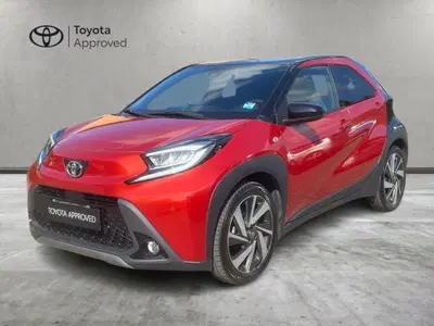 Toyota Aygo X 1.0 Lounge 72cv del 2022 usata a Osnago