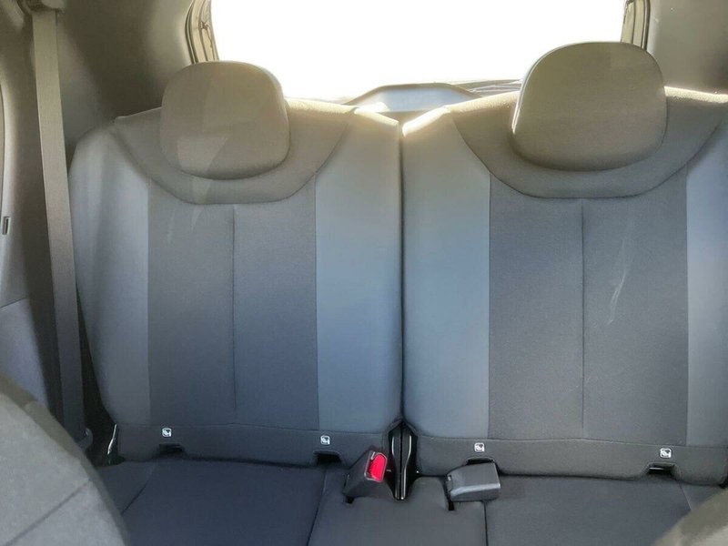 Toyota Aygo X usata a Lecco (11)