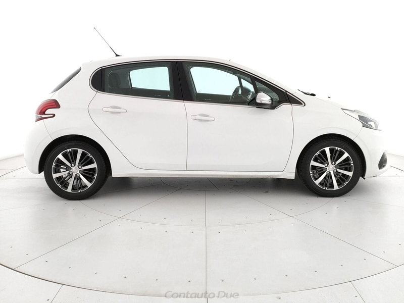 Peugeot 208 usata a Caserta (4)