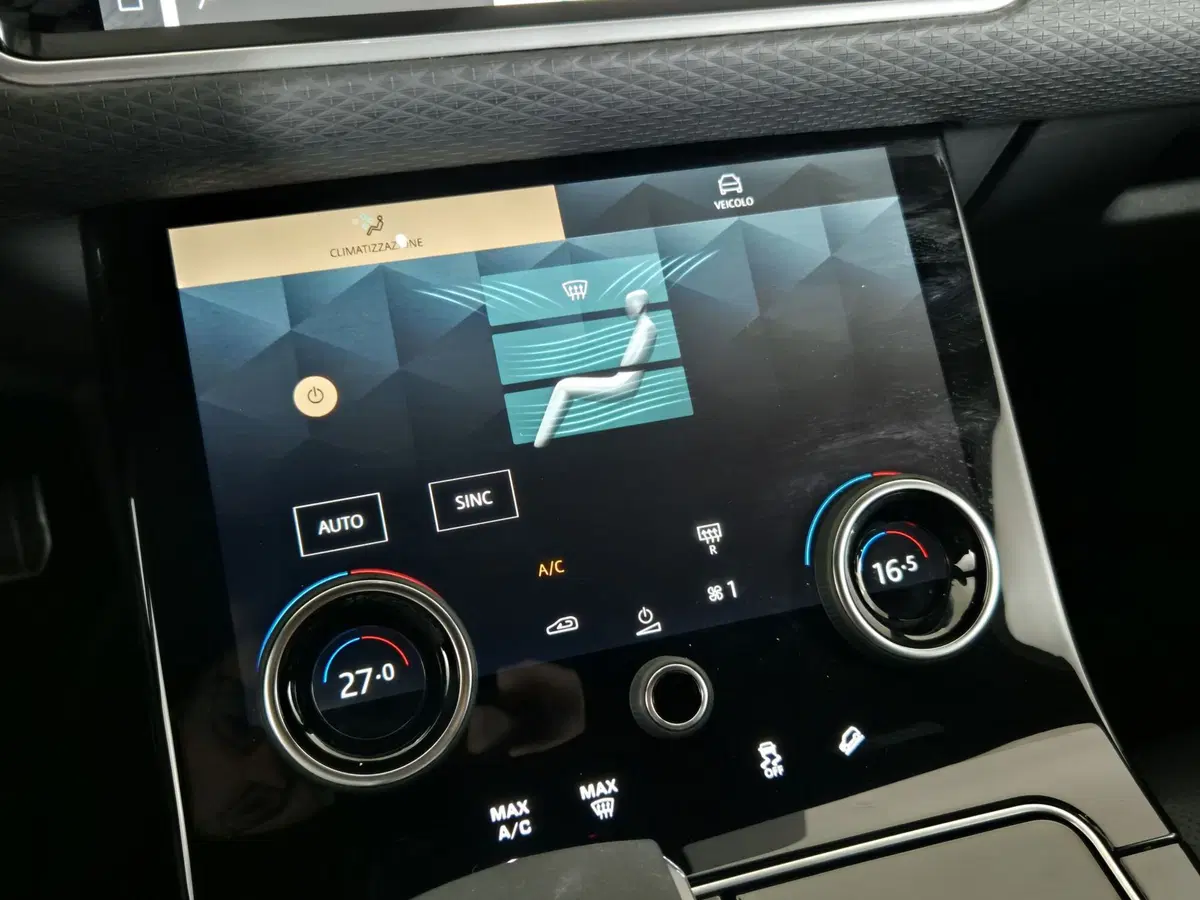 Land Rover Range Rover Velar usata a Torino (17)