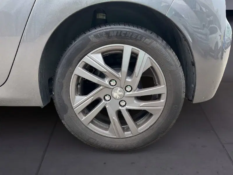 Peugeot 208 usata a Torino (8)