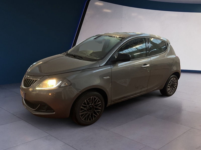 Lancia Ypsilon usata a Torino (2)