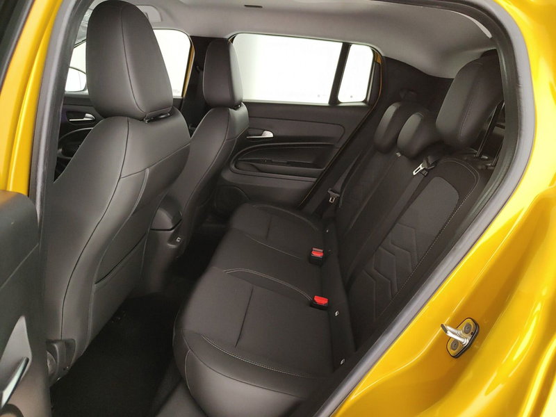 Jeep Avenger nuova a Caserta (18)