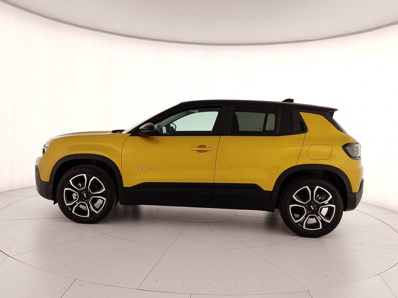 Jeep Avenger nuova a Caserta (8)