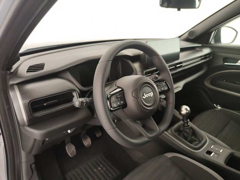 Jeep Avenger nuova a Caserta (20)