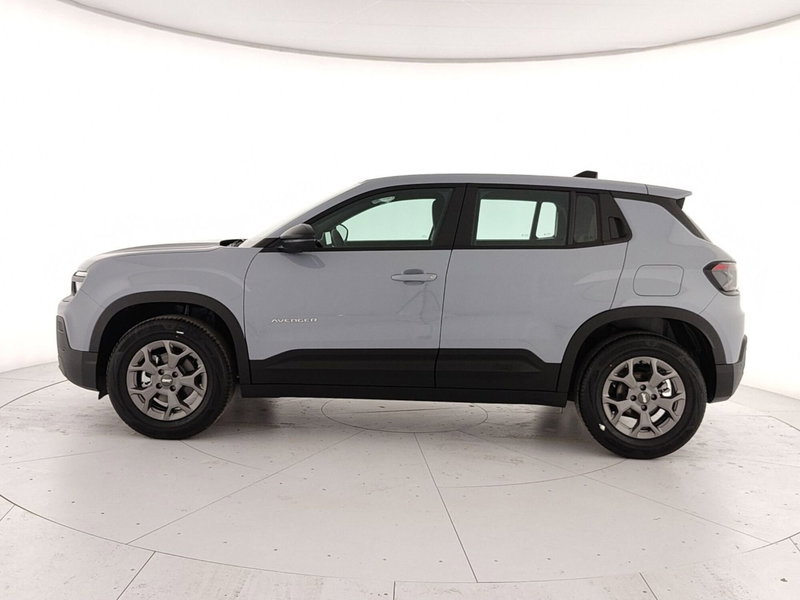 Jeep Avenger nuova a Caserta (8)
