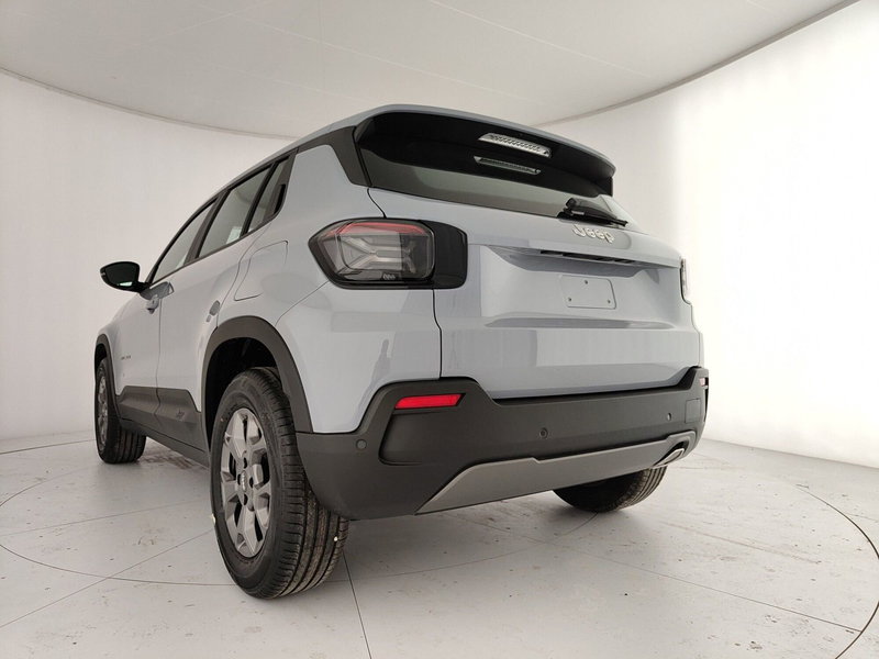 Jeep Avenger nuova a Caserta (9)