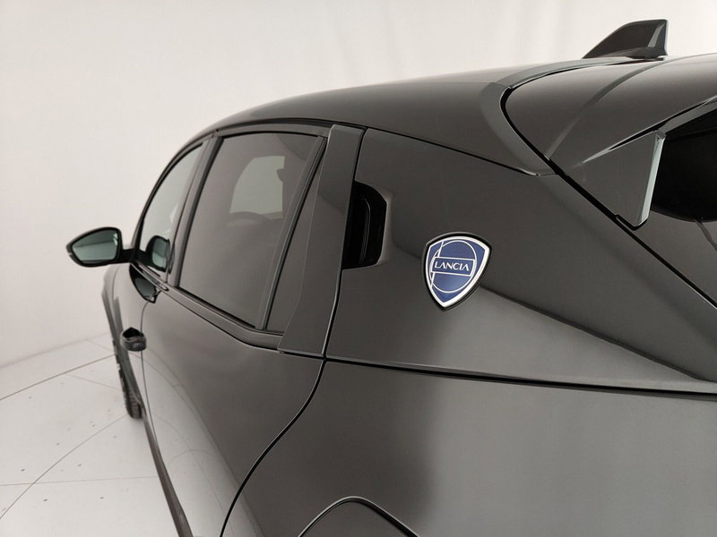 Lancia Ypsilon usata a Caserta (11)