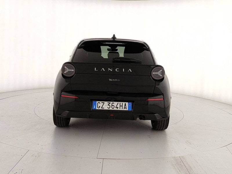 Lancia Ypsilon usata a Caserta (5)