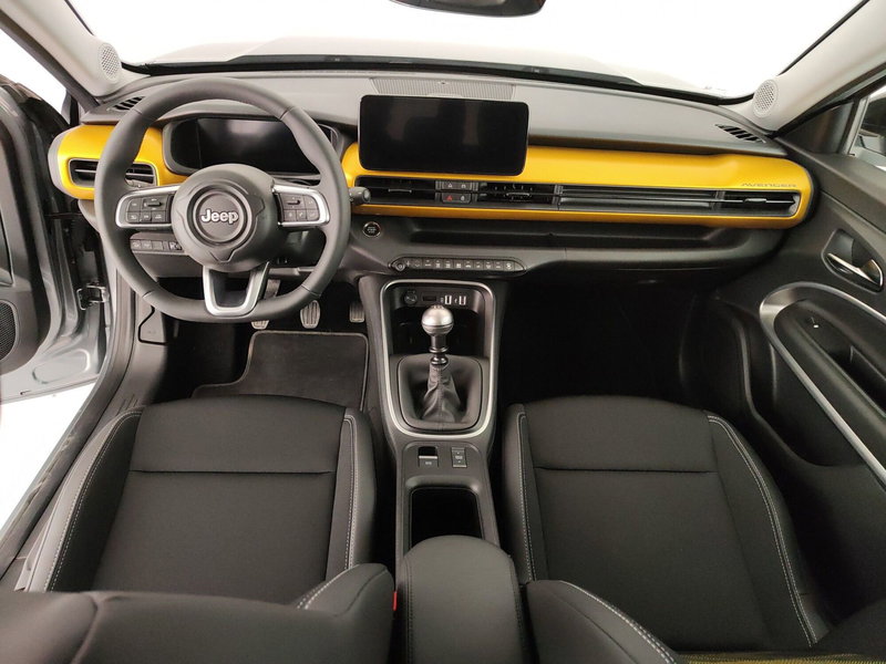 Jeep Avenger usata a Caserta (15)